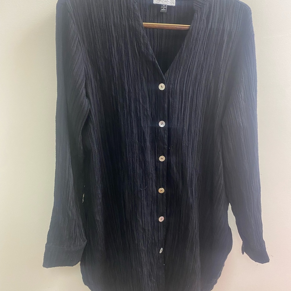 NWOT J.Valdi Black Crinkle Button-Up Long Sleeve beach cover up